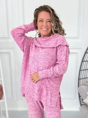 Dear Scarlett Cowl Neck Rose Pink Heathered Sweatshirt Size Large NWOT Cozy